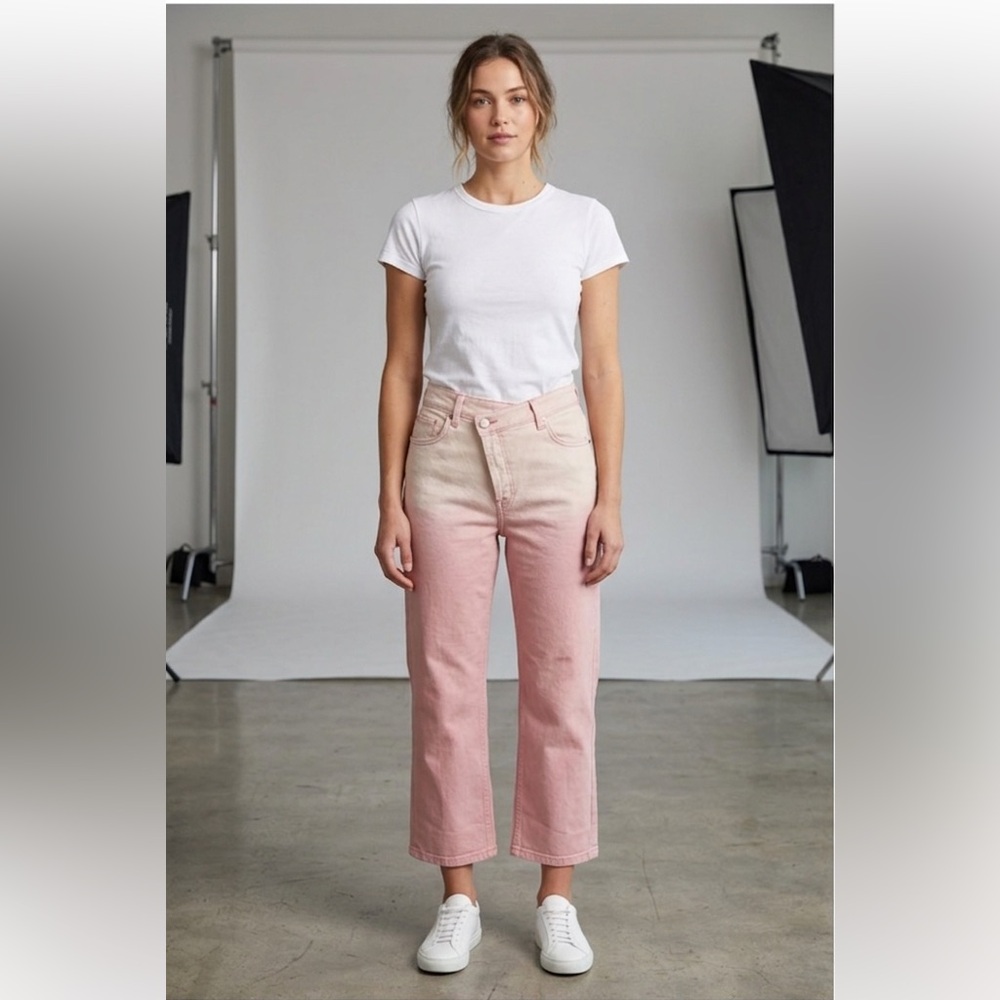 White & Pink jeans